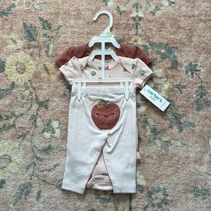 Carters Apple of My Eye Set